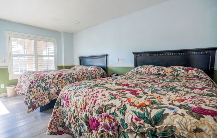 Day & Night Inn