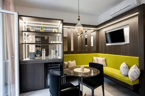 Cielo | Suite con Bagno e Cucina Condivisa – Centrale - 2-Star