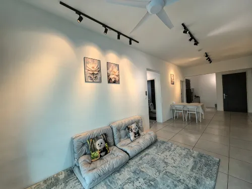 Family Comfy Deluxe Homestay - Bãi đậu xe