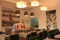 The Exchange Regency Residence Hotel Manila Managed by HII - breakfast