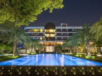 White Swan Hotel - 5-Star
