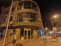 Bowen Hotel