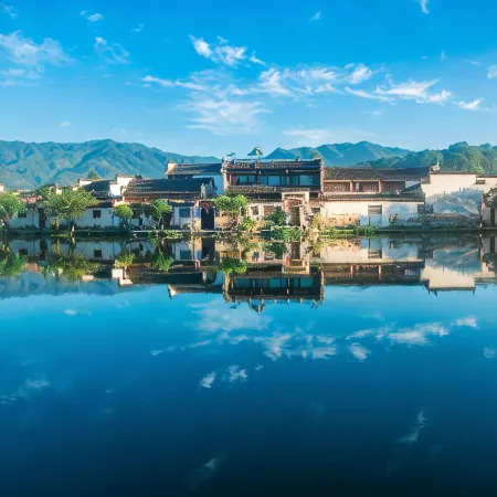 Hongcun Zhilan Youmeng Lake View B&B