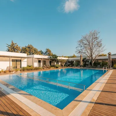 Pınar Otel Kumsal beach & camping yakınındaki oteller