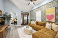 Dtwn Kck - 6 Beds with Pool Table & Arcade Games - 7 Min to Pnl! - Homestays