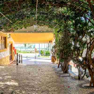 Pedras Da Rainha Hotel Exterior