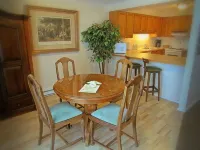 Heron's Landing Hotel - breakfast