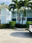 Escape to Paradise – Beautiful & Budget-Friendly Condo!