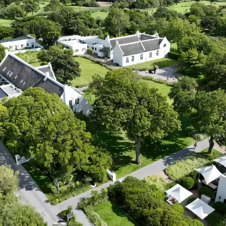 Steenberg Hotel & Spa Отели рядом с достопримечательностью «Музей Фонда семьи Норваль»
