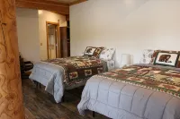 6-bedroom Lakefront Lodge on 10 acres w/wifi only 13 miles to downtown Talkeetna - Chalets