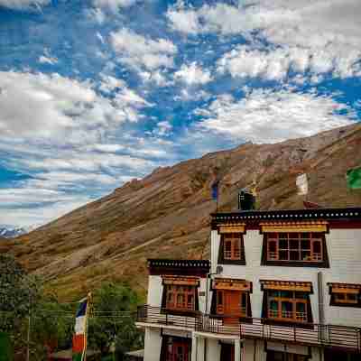 Pema's Cottage by Outback Escapes Hotel Exterior