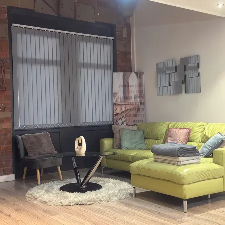 Contractors and Family-Friendly Apartment| Fast Wi-Fi and Free Parking