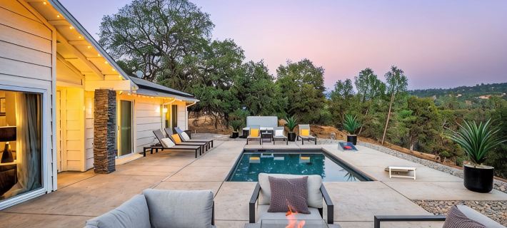 Yosemite Serenity: Hilltop pool, hot tub and firepit! Hotels in Mariposa County