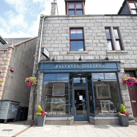 A charming cottage in the heart of Ballater, with a beautiful & modern interior