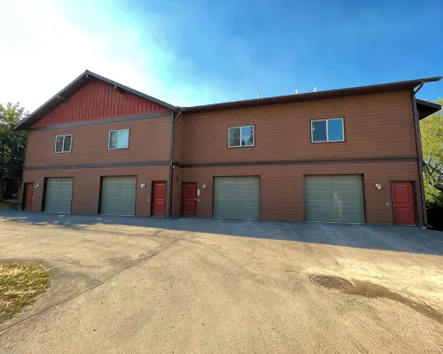 Lakeview Getaway-Walk To Downtown Bigfork, Rated #1 Lake town in USA 빅포크 호텔