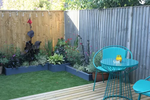 LUXURY 1 BED  FLAT  WITH GARDEN  - 2 MINS WALK TO RIVER  -  DOG FRIENDLY - balcone