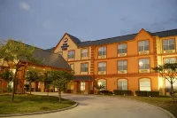 Best Western Plus Hobby Airport Inn  Suites
