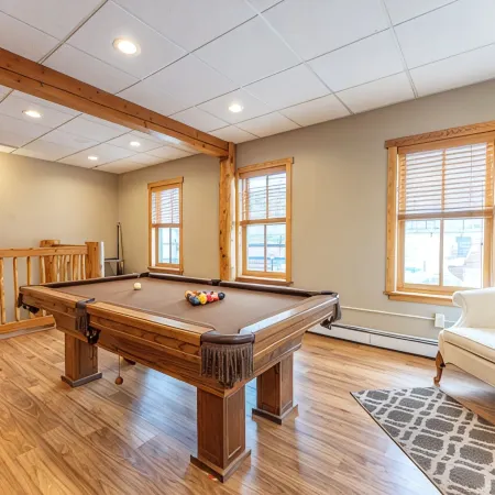 A Taste of Ely 4 BR Apartment, with Sauna