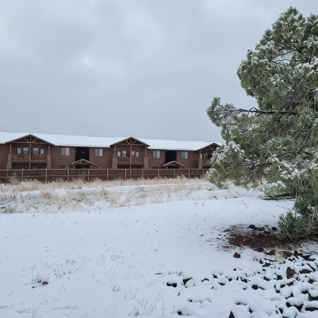 Spacious 2 BR/2BA with Great Views near Fool Hollow Lake