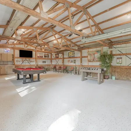 Clean & Spacious Cottage – Close to Campus!