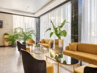 R Boutique Hotel Hotels near Millionka