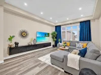 22min drive to Niagara. Sleeps 10. 1GB. 5 Bd/4 Bth Hotels in Thorold