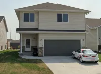Serene Location\ Garage\ Close to\Suite Shots Golf\Hospital\Interstate