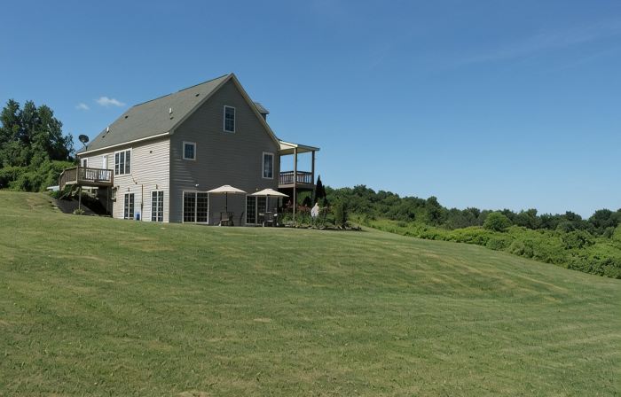 Large Finger Lakes Getaway - 5 BR with Bath Access!