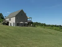 Large Finger Lakes Getaway - 5 BR with Bath Access! Hotels in Naples