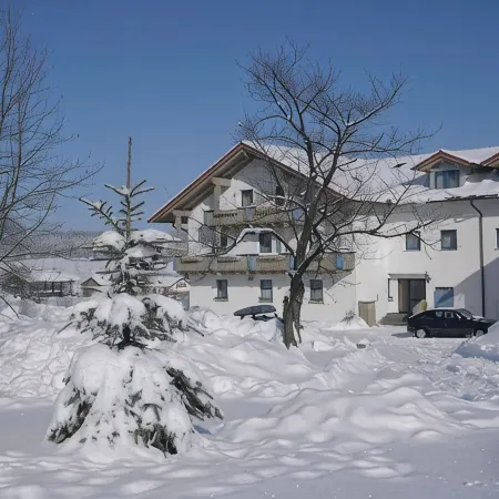 Ruhig Gelegene Fewo 01 - Rustikal und Modern Eingerichtet in Waldnähe Отели в г. Акслах