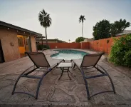 Lovely Pool Home in a Quiet Upscale Neighborhood! - Private Pool