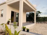 Cozy Studio Villa Near the Beach, Pool & Sunsets