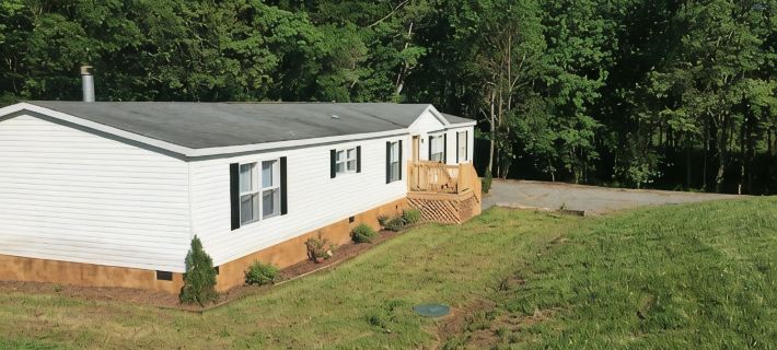 Escape the City! Plain Outside; Gorgeous Inside; Huge Horse/Cattle Farm Hotels in Orange County