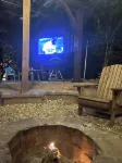 Unlock your next adventure at this cozy cabin on Lake Whitney. - 3つ星