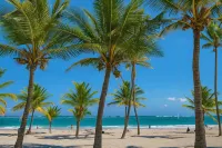 Tropical Retreat | Private Beach Access + Pool | Gated Hotels in 