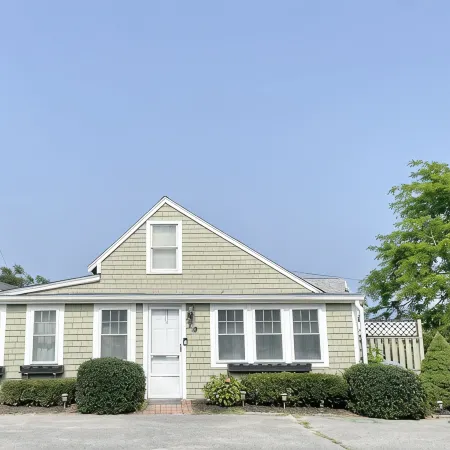 Relaxing Water view Onset Beach 3 bedrooms walking distance to everything