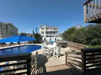 Sandbridge Beach Cottage: Pool, Spa,5Br3Bath, Pets ok ; Game Room:  Sleeps 14 Hotels near شاطئ ساندبريدج