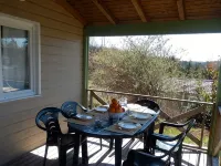 Large furnished cottage with terrace Hotels in Beynat