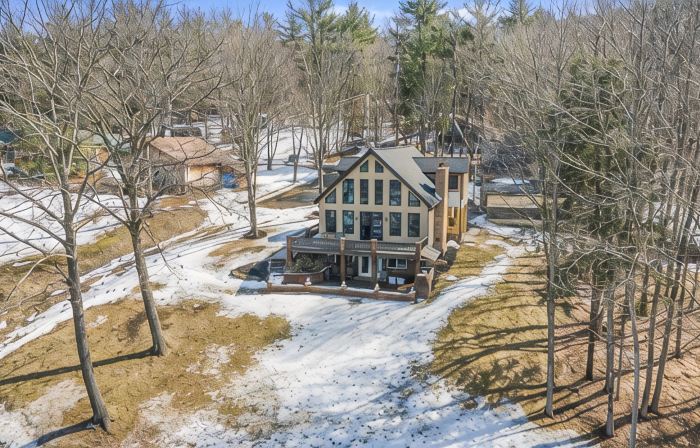 Quaint + Modern Lakeview Home on Sacandaga Lake