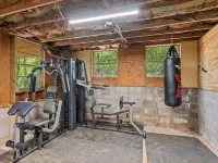 Private Lake House near Enterprise Hotels in Coffee County