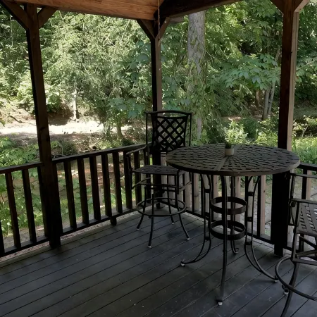 Tiny home only 1 mile from Vogel State Park! The Gray Loft Reece Farm Village