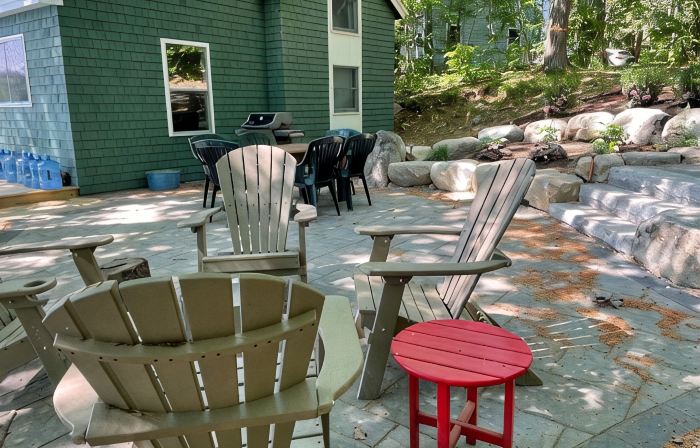 Cozy 100-year-old Maine camp, steps to Little Sebago Lake