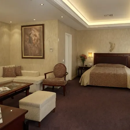 Theoxenia House Hotel