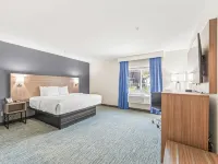 Quality Inn & Suites on the River