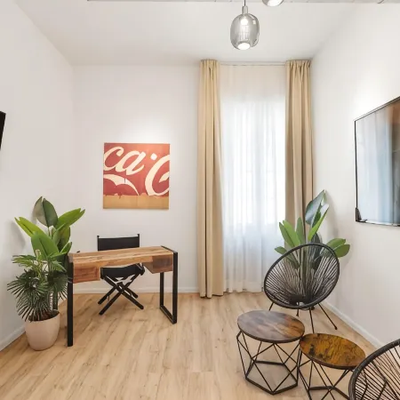 Adelante Rooms Piazza Bologna Отели рядом с достопримечательностью «Номентано»