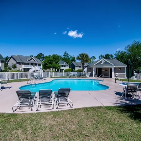 Lake/Fairway view - Private 3Bed/3Bath - Walk to pool