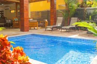 Villa Del Sol, steps to Dominical Beach with Private Pool! - Swimmingpools