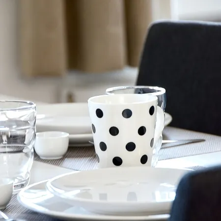 Le Baron Apartments