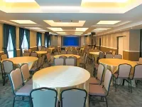 Indra Hotel - Boutique Suites Hotels near MAPS Perak