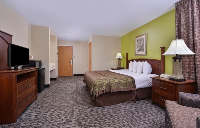 Regency Inn Geneseo IL I-80